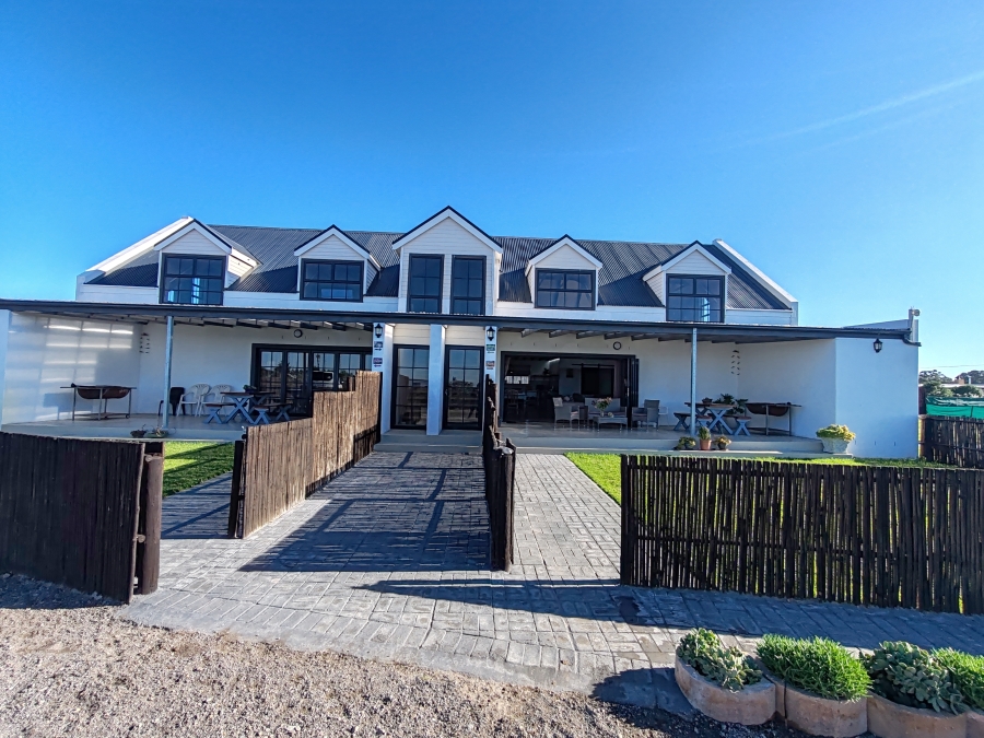 9 Bedroom Property for Sale in Hopefield Western Cape